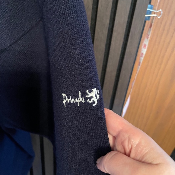 Men's - Pringle Sports - Wool V-Neck Golf Sweater - Sz. XL - Picture 3 of 7